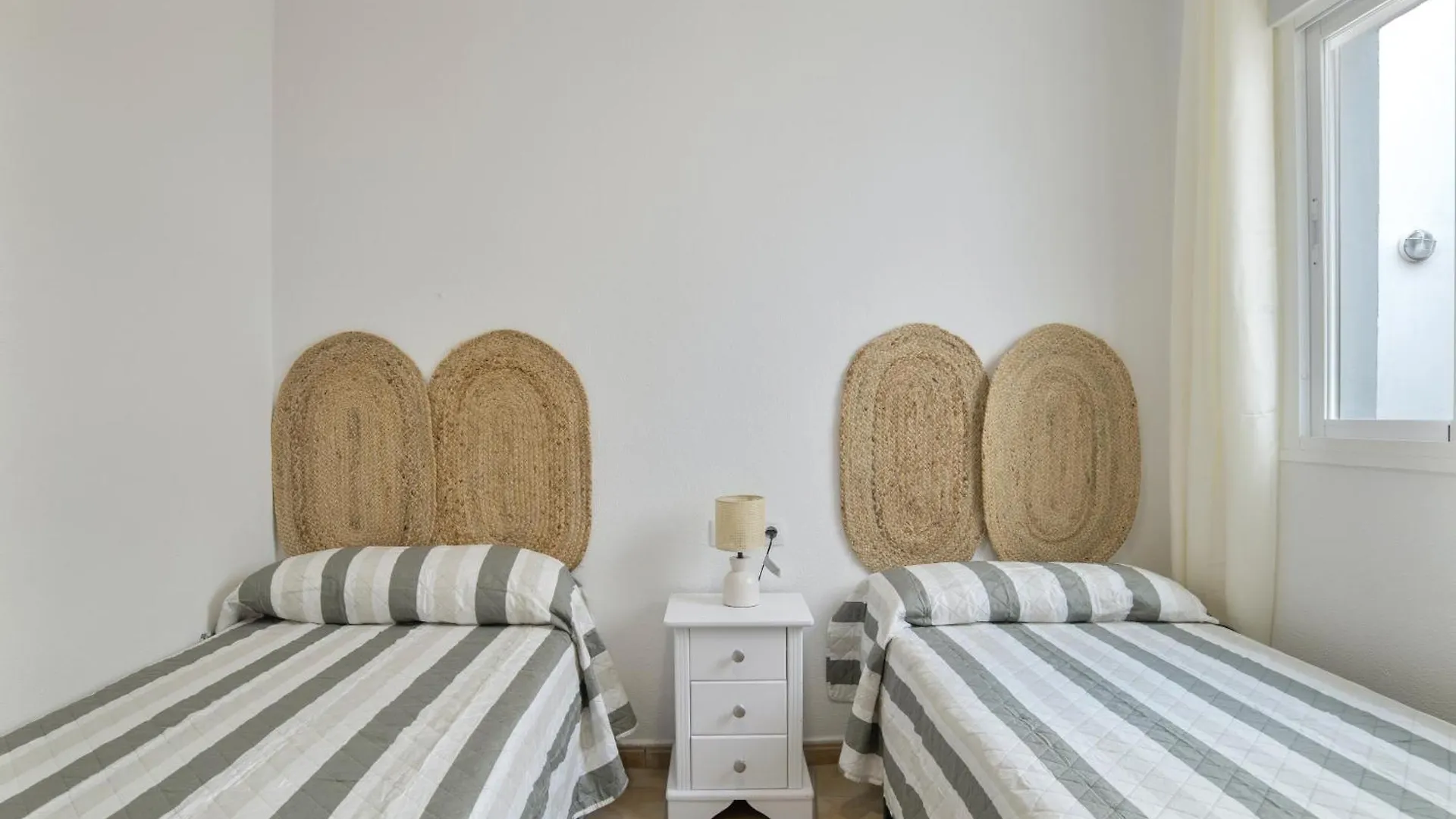 Apartamento Perez Zara 4 Conil De La Frontera 0*,